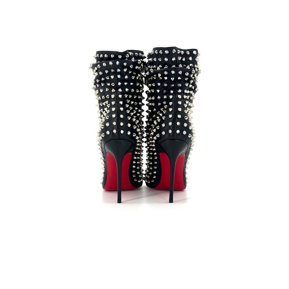 NEW Christian Louboutin Guerilla 100 Silver Spike Leather Peep Toe Booty 37.5 - Picture 4 of 10